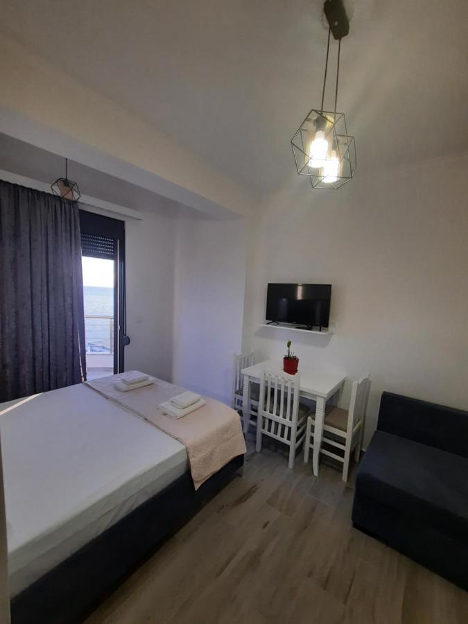 Nora'S Guesthouse Саранда Экстерьер фото
