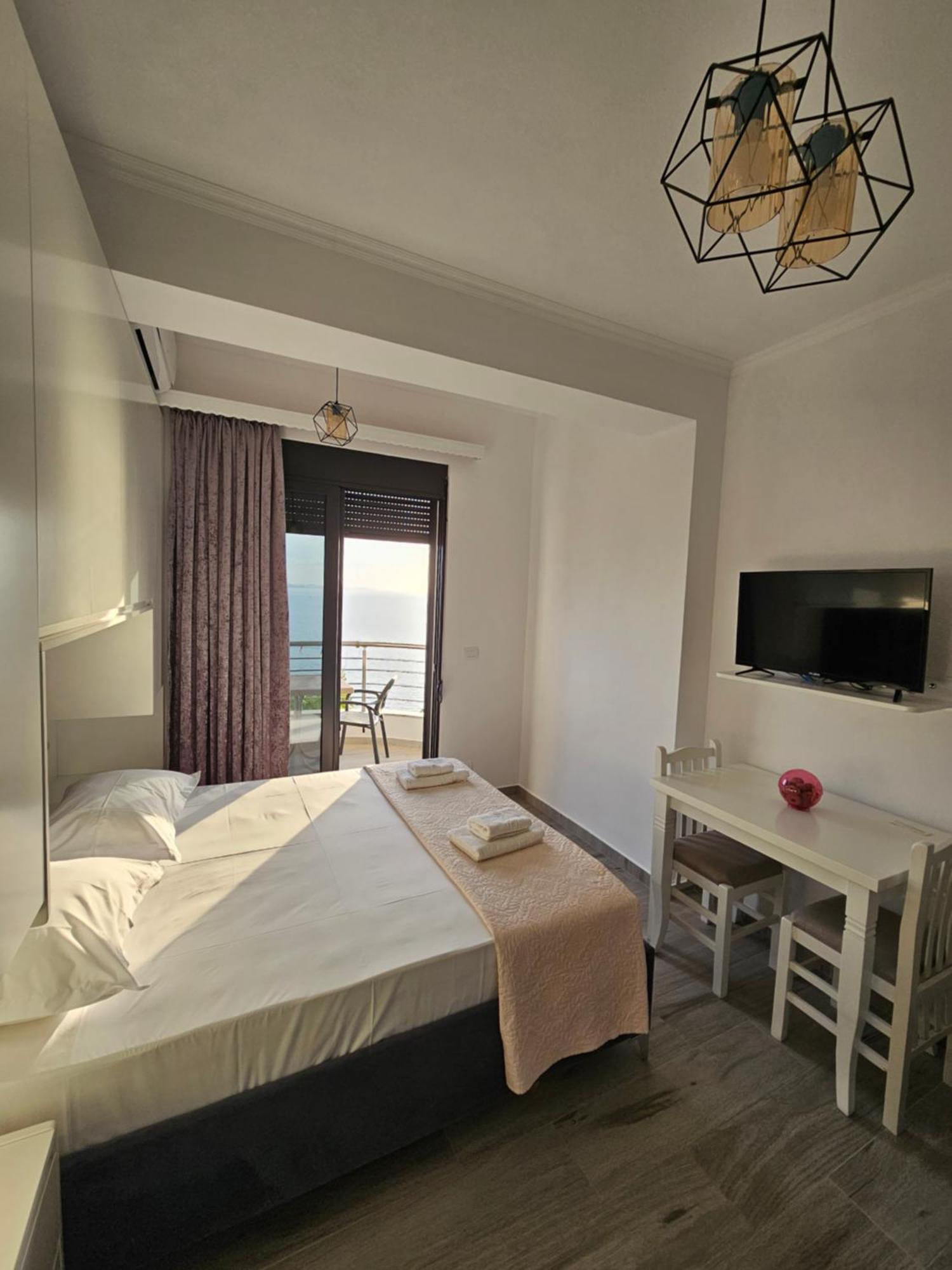 Nora'S Guesthouse Саранда Экстерьер фото